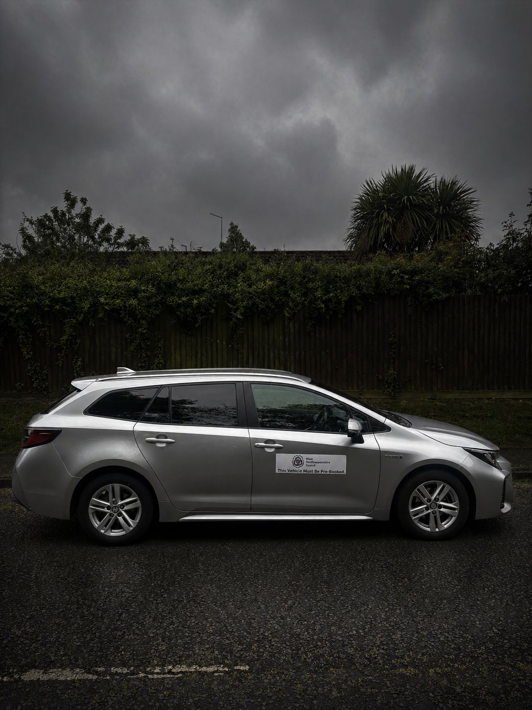 Northampton wedding taxi and chauffeur car hire in Northamptonshire